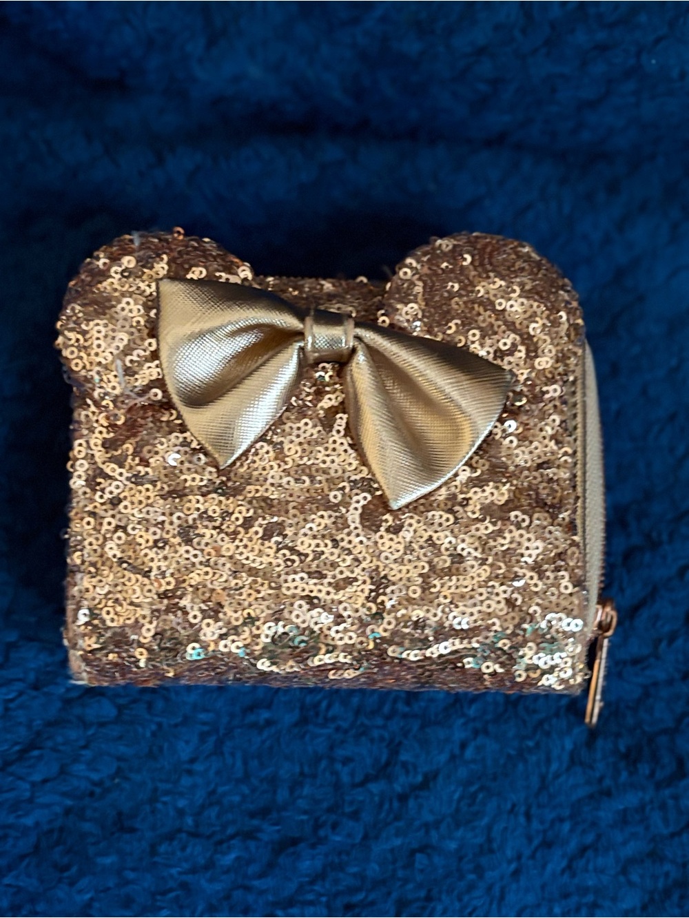 Loungefly Gold Sequin Minnie Mouse Disney Bow Coin Wallet
